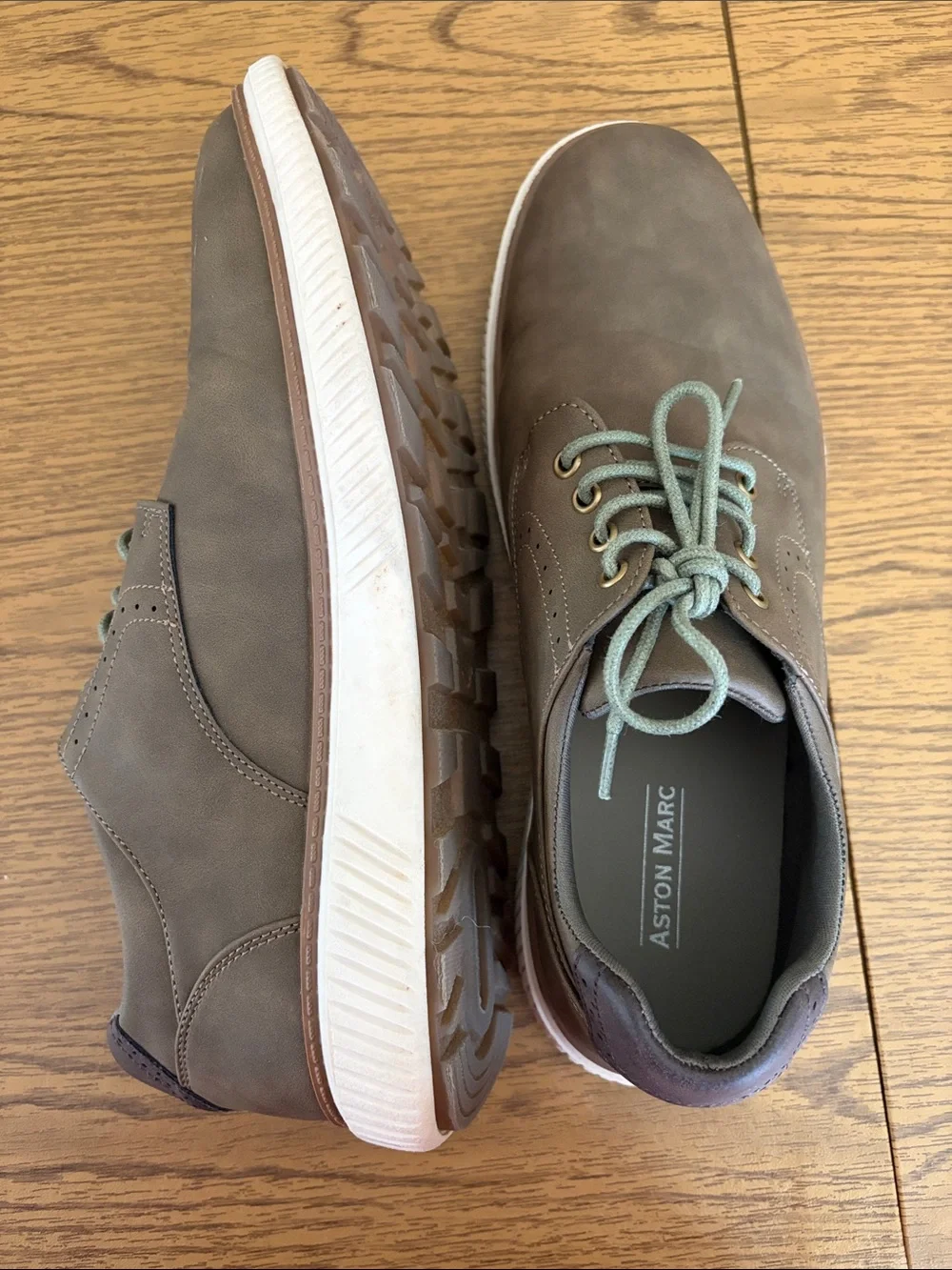 Men's Taupe Casual Sneakers